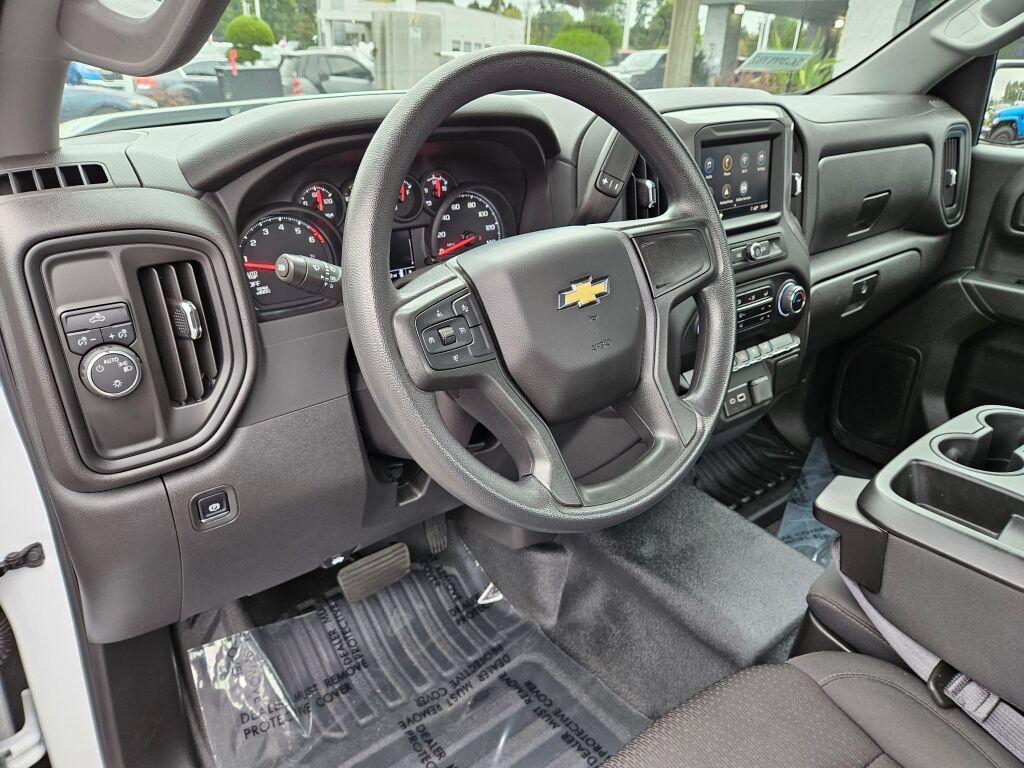 Used 2025 Chevrolet Silverado 1500 W/T RWD image 14