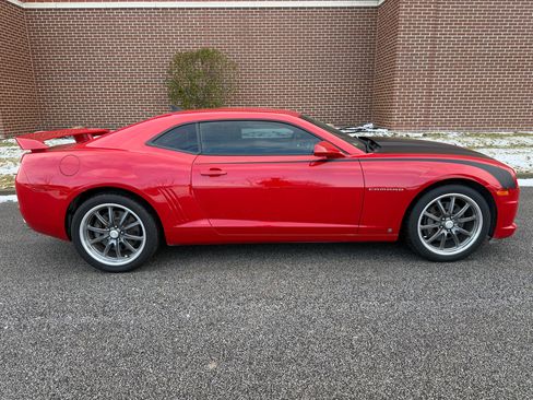 Used 2010 Chevrolet Camaro SS image 12