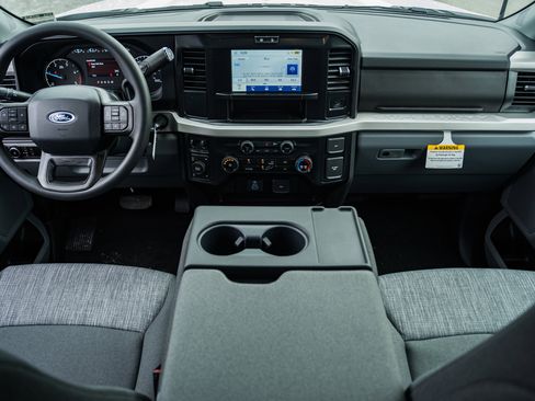 New 2026 Ford F250 XLT w/ FX4 Off-Road Package image 23