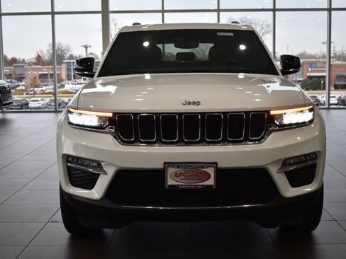 Used 2024 Jeep Grand Cherokee Limited 4xe image 6