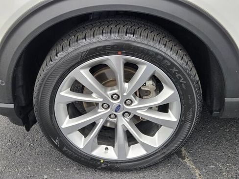 Used 2021 Ford Explorer Platinum w/ Equipment Group 601A AWD/4WD image 21
