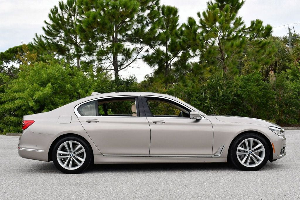 Used 2016 BMW 750i xDrive AWD/4WD image 34