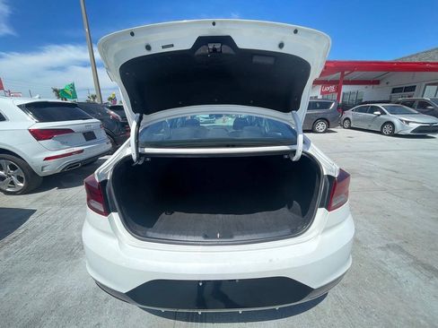 Used 2019 Hyundai Elantra SEL w/ Cargo Package FWD image 6