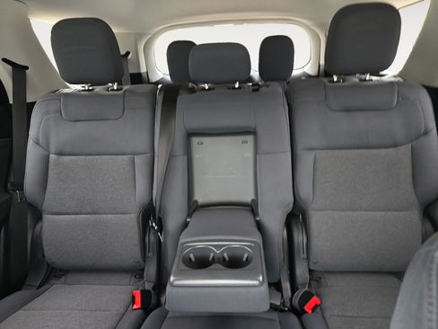 Used 2025 Ford Explorer Active image 23