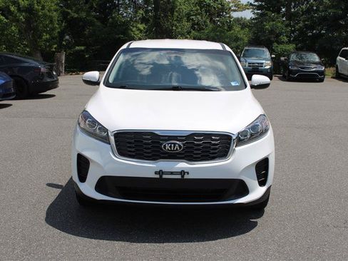 Used 2019 Kia Sorento FWD V6 image 3