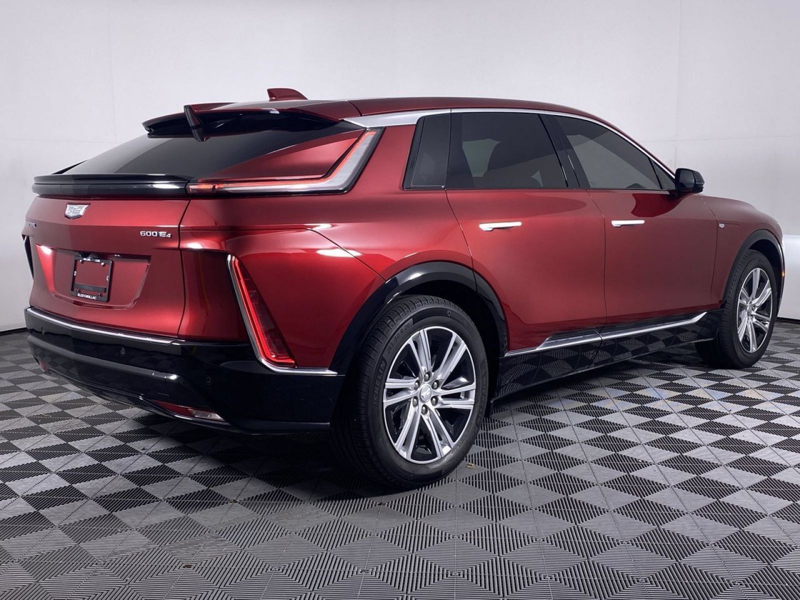 Certified 2024 Cadillac Lyriq Tech w/ LPO, Floor Liner Package AWD/4WD image 19