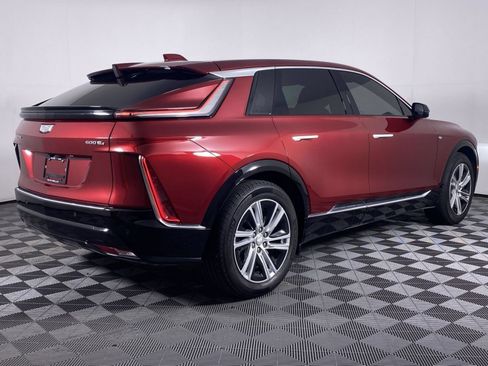 Certified 2024 Cadillac Lyriq Tech w/ LPO, Floor Liner Package AWD/4WD image 19