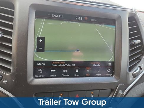 Used 2021 Jeep Cherokee Trailhawk w/ Sun, Sound & Nav Group AWD/4WD image 8