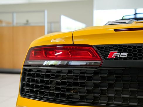 Used 2023 Audi R8 V10 performance RWD image 11