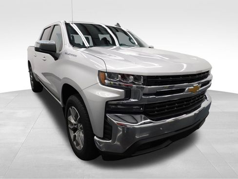 Used 2022 Chevrolet Silverado 1500 LT image 2