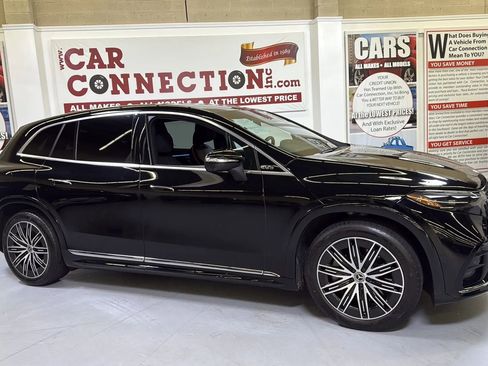 Used 2023 Mercedes-Benz EQS 580 4MATIC SUV image 10