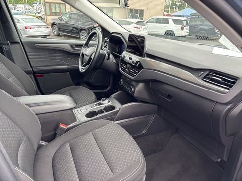 Used 2025 Ford Escape Active AWD/4WD image 32