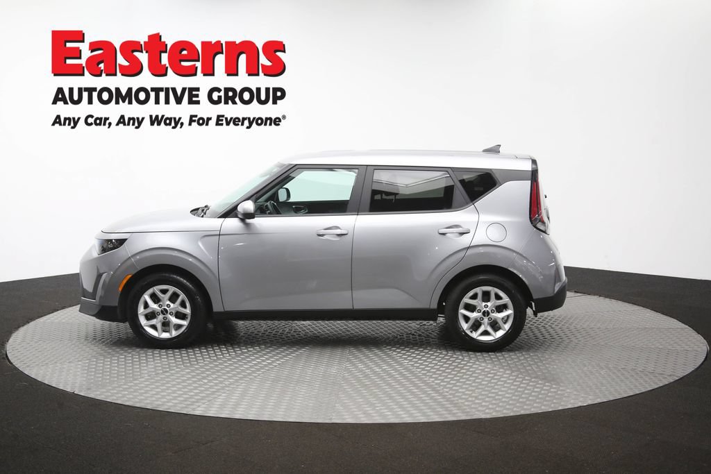 Used 2023 Kia Soul LX w/ Option Group 015 FWD image 62