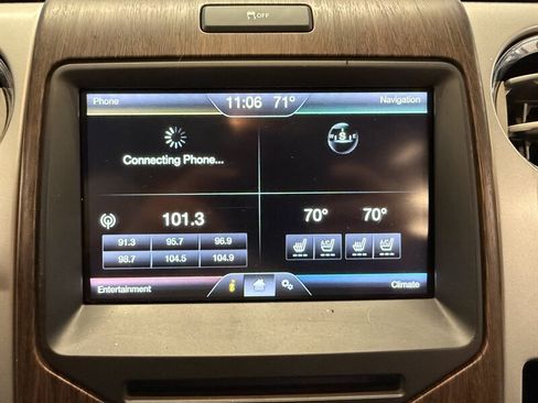 Used 2014 Ford F150 Lariat w/ Lariat Chrome Package AWD/4WD image 30