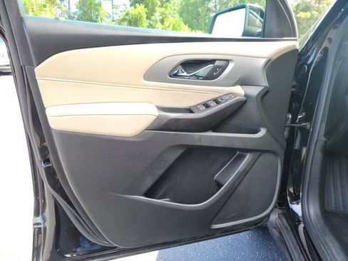 Certified 2023 Chevrolet Traverse LS FWD image 20