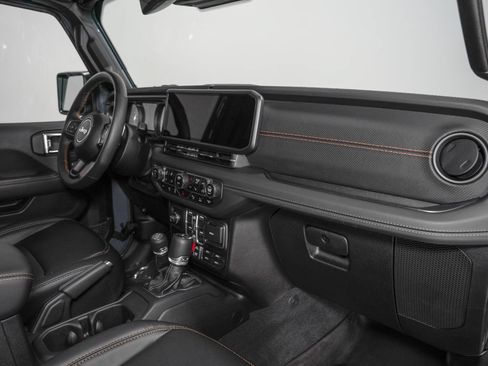 Used 2025 Jeep Wrangler Unlimited Rubicon 392 AWD/4WD image 38