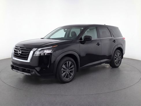 Used 2024 Nissan Pathfinder SV FWD image 3