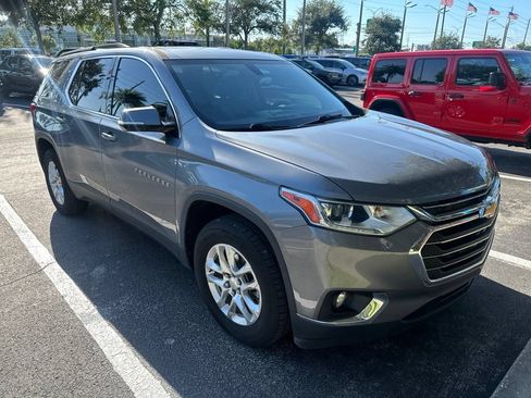 Used 2020 Chevrolet Traverse LT FWD image 8