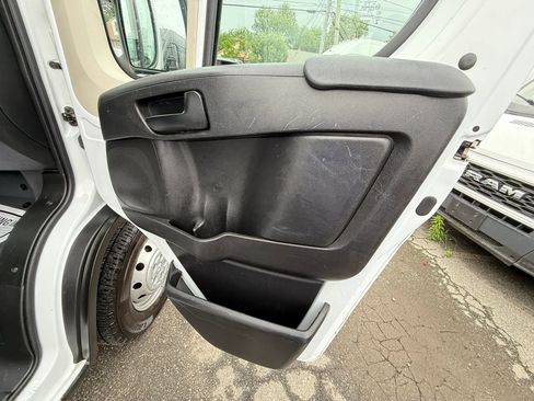 Used 2019 RAM ProMaster 3500 w/ Premium Appearance Group FWD image 34