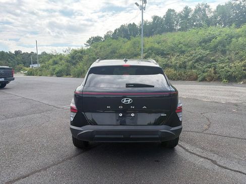 Used 2025 Hyundai Kona SEL AWD/4WD image 8