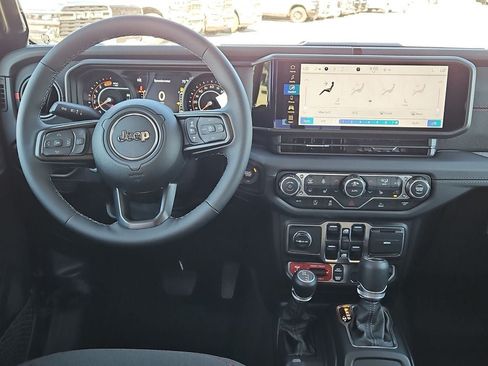 New 2026 Jeep Wrangler Unlimited Rubicon AWD/4WD image 19