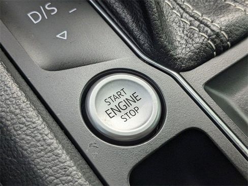 Used 2021 Volkswagen Atlas SE image 6