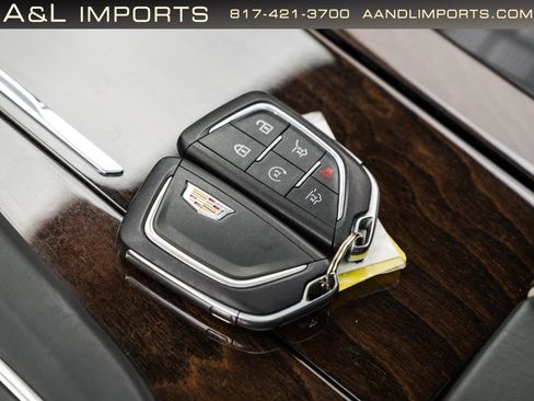 Used 2022 Cadillac Escalade Sport Platinum w/ Heavy-Duty Trailer Package AWD/4WD image 50