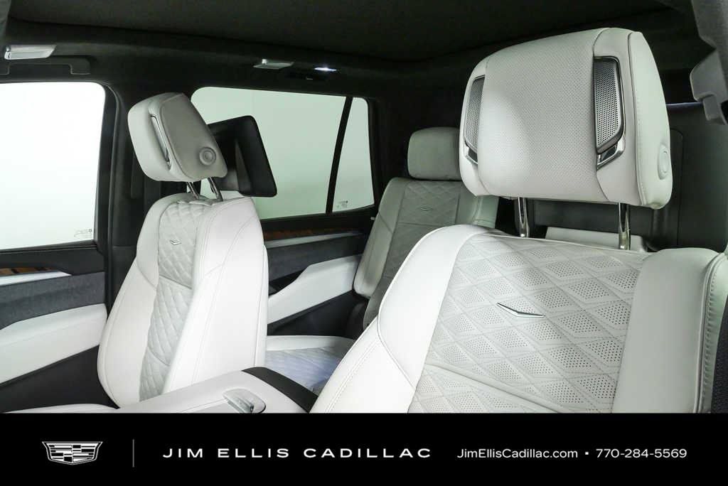 Certified 2026 Cadillac Escalade Platinum Sport w/ LPO, ONYX Package AWD/4WD image 5