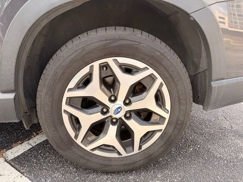 Used 2019 Subaru Forester Premium w/ All-Weather Package AWD/4WD image 8