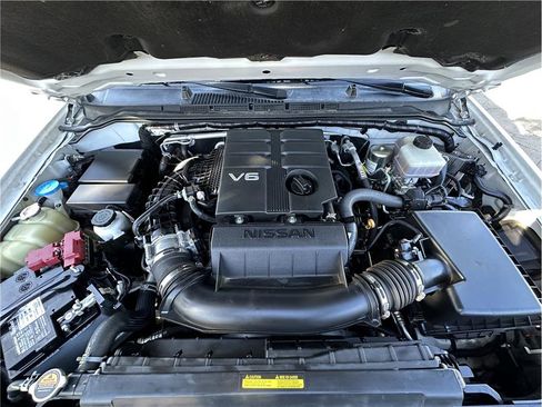 Used 2021 Nissan Frontier PRO-4X w/ Pro-4x Utility Package image 30