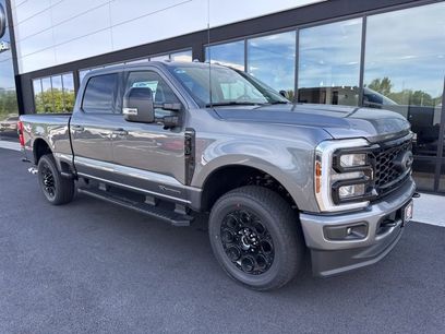 New 2025 Ford F350 Lariat w/ Black Appearance Package