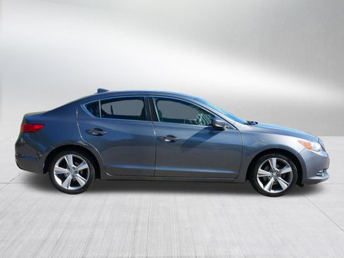 Used 2013 Acura ILX w/ Premium Package image 8