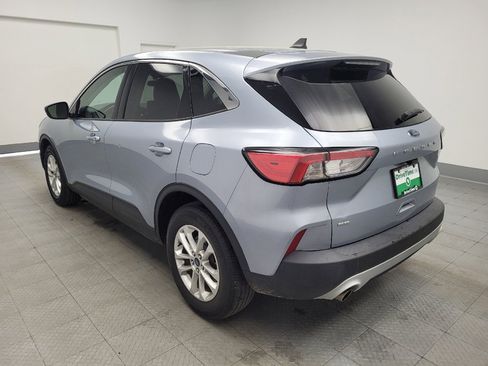 Used 2022 Ford Escape SE image 5