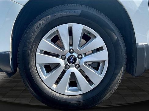 Used 2017 Subaru Outback 2.5i Premium AWD/4WD image 31