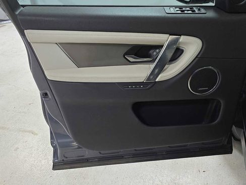 Used 2024 Land Rover Discovery Sport Dynamic SE image 23