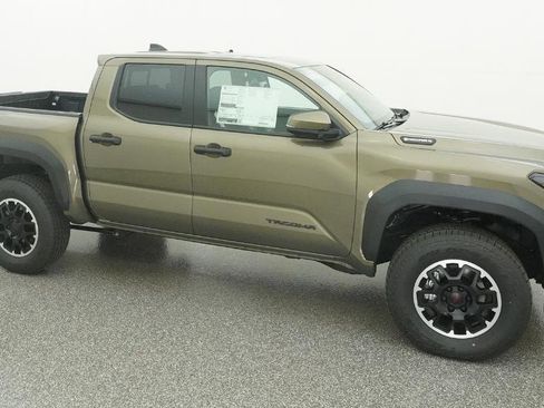 New 2026 Toyota Tacoma TRD Off-Road w/ TRD Off Road Premium Package AWD/4WD image 10