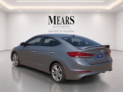 Used 2017 Hyundai Elantra Limited w/ Limited Tech Package 08