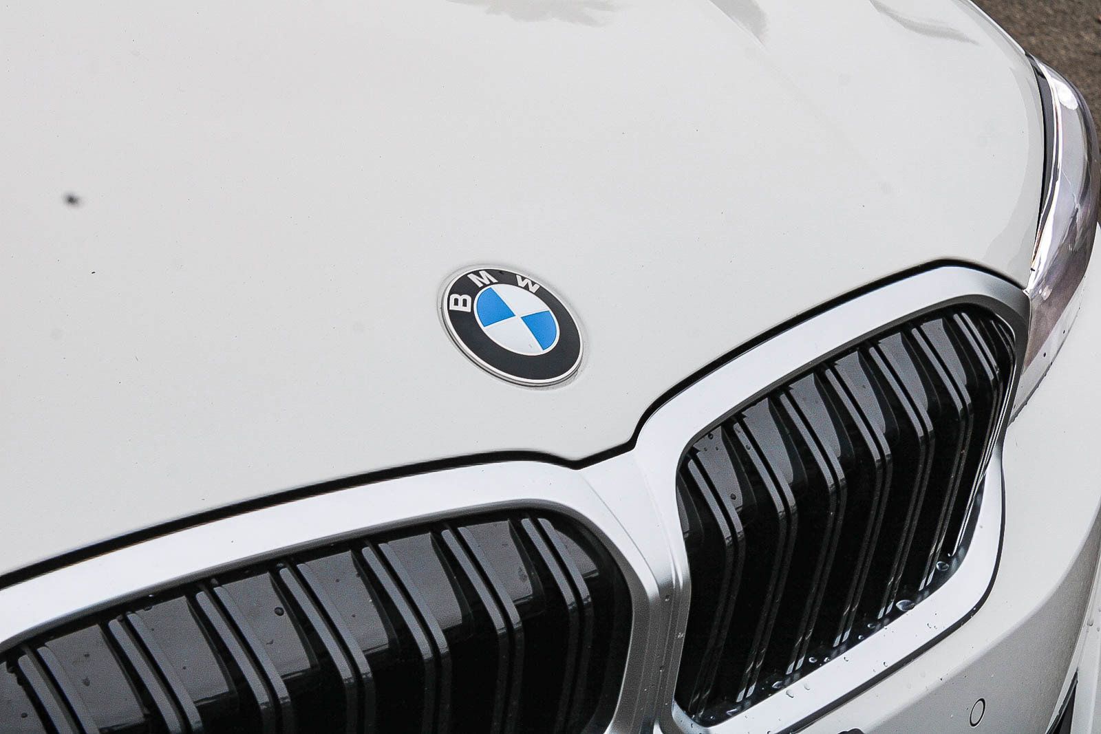 Used 2026 BMW 330i Sedan w/ Convenience Package RWD image 6