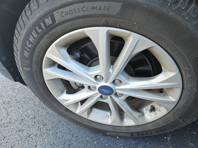 Used 2018 Ford Escape SEL AWD/4WD image 11