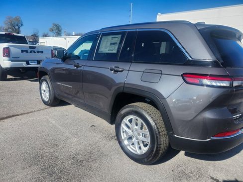 New 2025 Jeep Grand Cherokee Laredo X w/ Luxury Tech Group I image 2