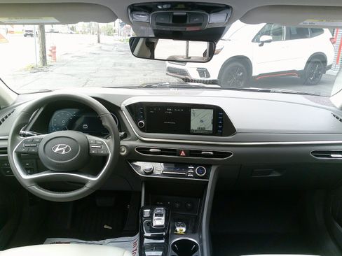 Used 2023 Hyundai Sonata SEL w/ Convenience Package FWD image 18