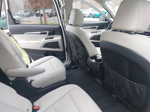 Used 2020 Kia Telluride S image 11
