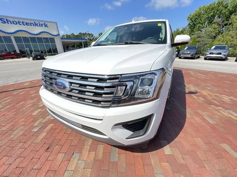 Used 2020 Ford Expedition XLT w/ Equipment Group 202A RWD image 26