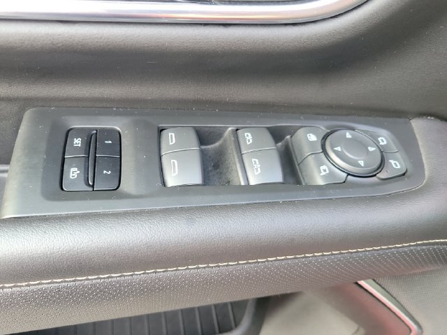 Used 2021 GMC Yukon SLT w/ SLT Premium Package AWD/4WD image 11