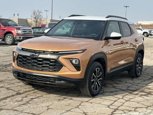 Used 2024 Chevrolet TrailBlazer ACTIV w/ Driver Confidence Package image 7