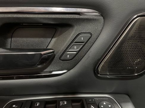 Used 2023 RAM 1500 Limited AWD/4WD image 14