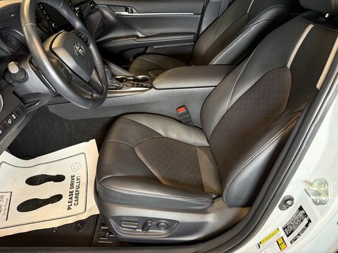 Used 2023 Toyota Camry XSE image 21