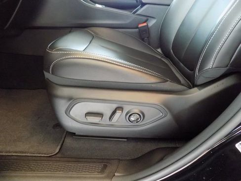 New 2026 Jeep Grand Cherokee Limited w/ Limited Altitude Package RWD image 18
