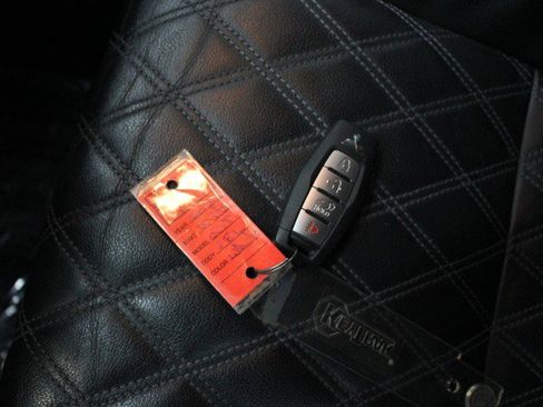 Used 2022 Mitsubishi Outlander SEL image 32