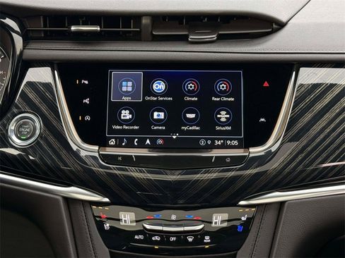 Used 2024 Cadillac XT6 Premium Luxury w/ Technology Package image 30